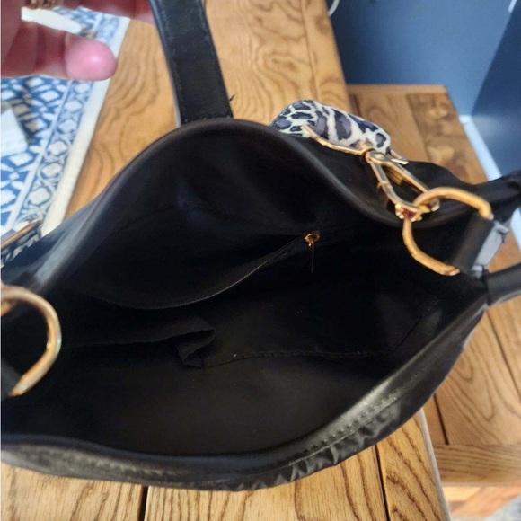 Shoulder bag - Picture 2 of 2